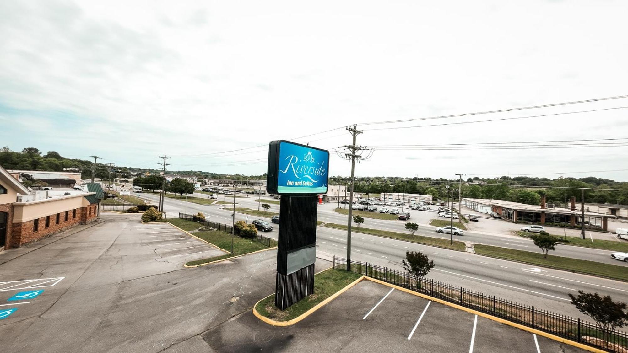 Riverside Inn & Suites By Oyo Danville Ceaser Casino المظهر الخارجي الصورة