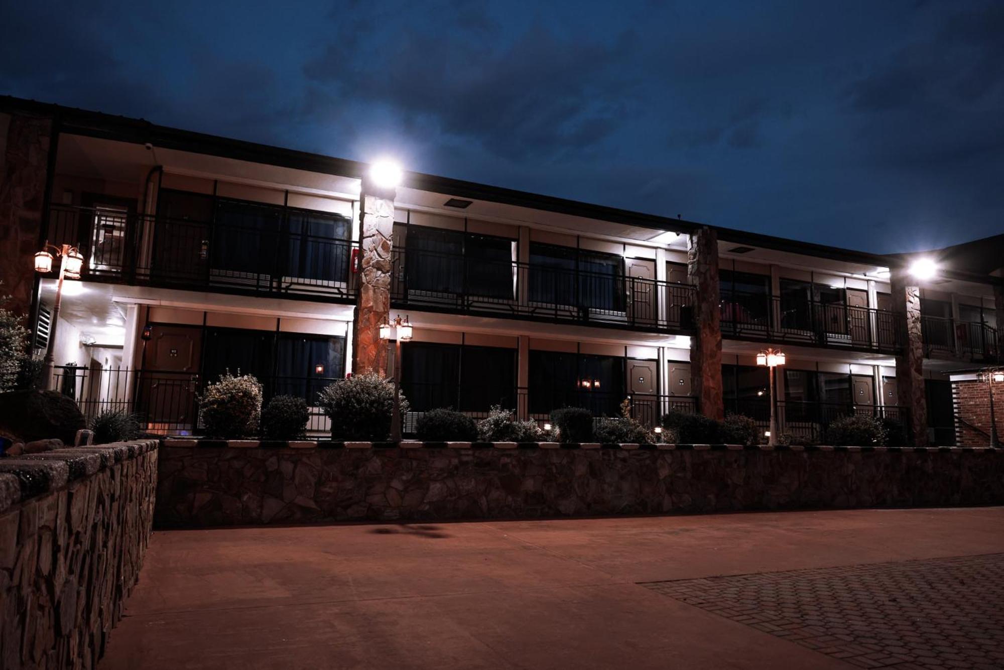 Riverside Inn & Suites By Oyo Danville Ceaser Casino المظهر الخارجي الصورة